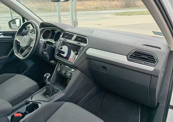 Volkswagen Tiguan cena 99990 przebieg: 48000, rok produkcji 2021 z Kobylin małe 352